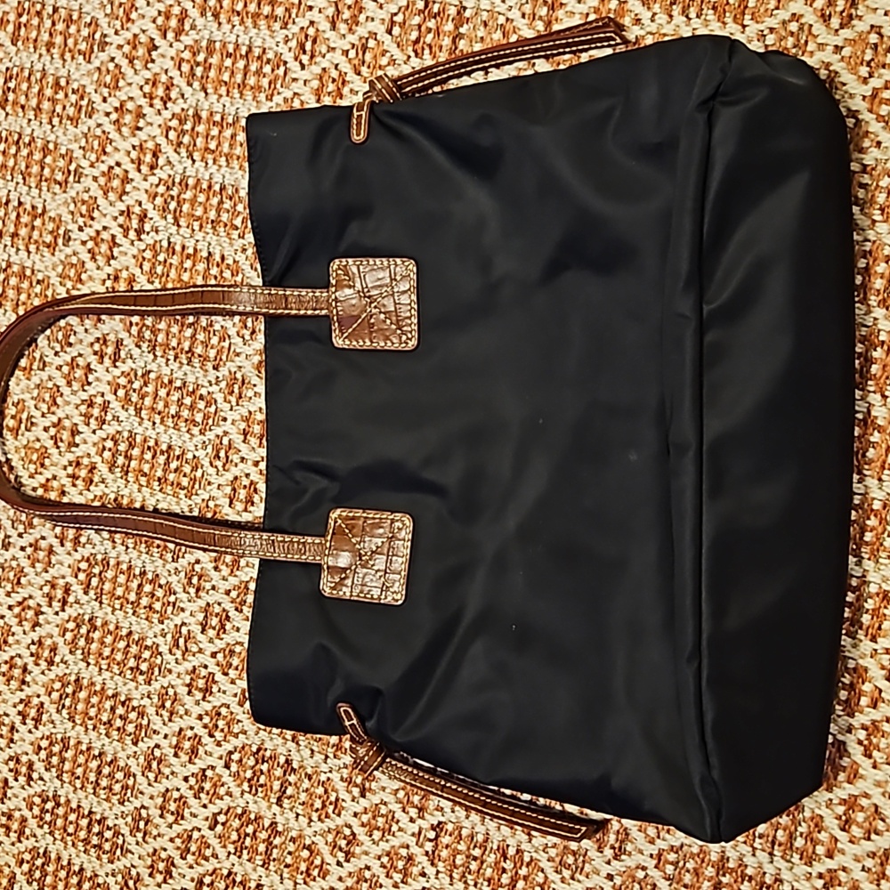 Dooney & Bourke bag - Picture 2 of 6